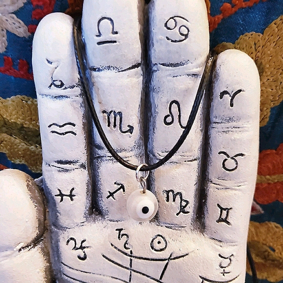 Protection Evil Eye Pendant Necklace White Murano Glass - Picture 2 of 6